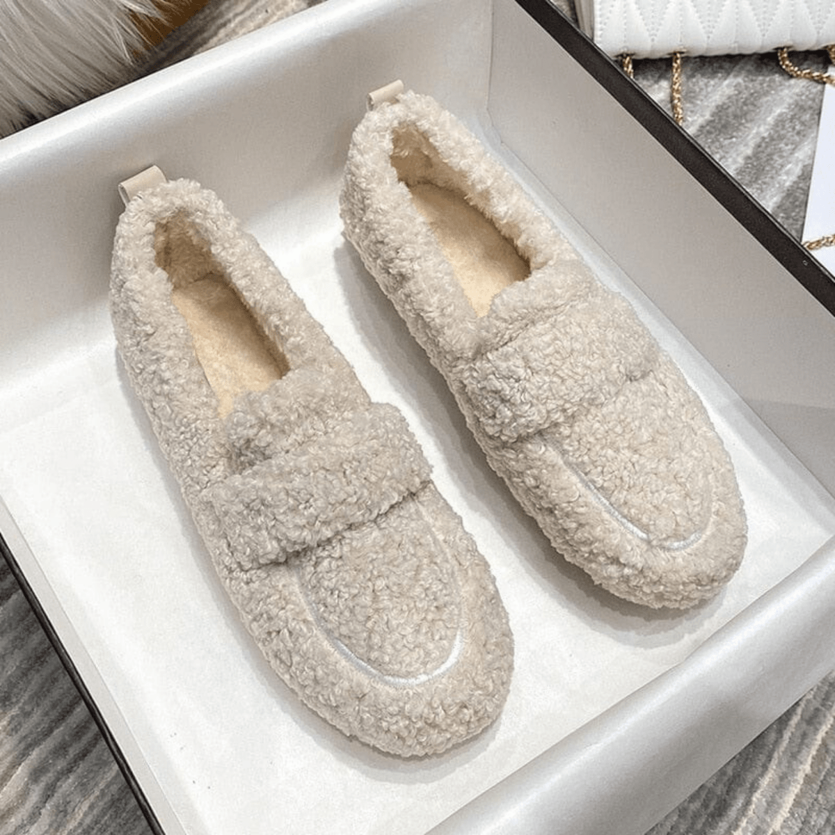 Elegante vinterhjemmesko i brun, beige og sort – billede 8