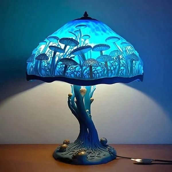 Dekorativ mosaiklampe i farvet glas med blødt lys – billede 9