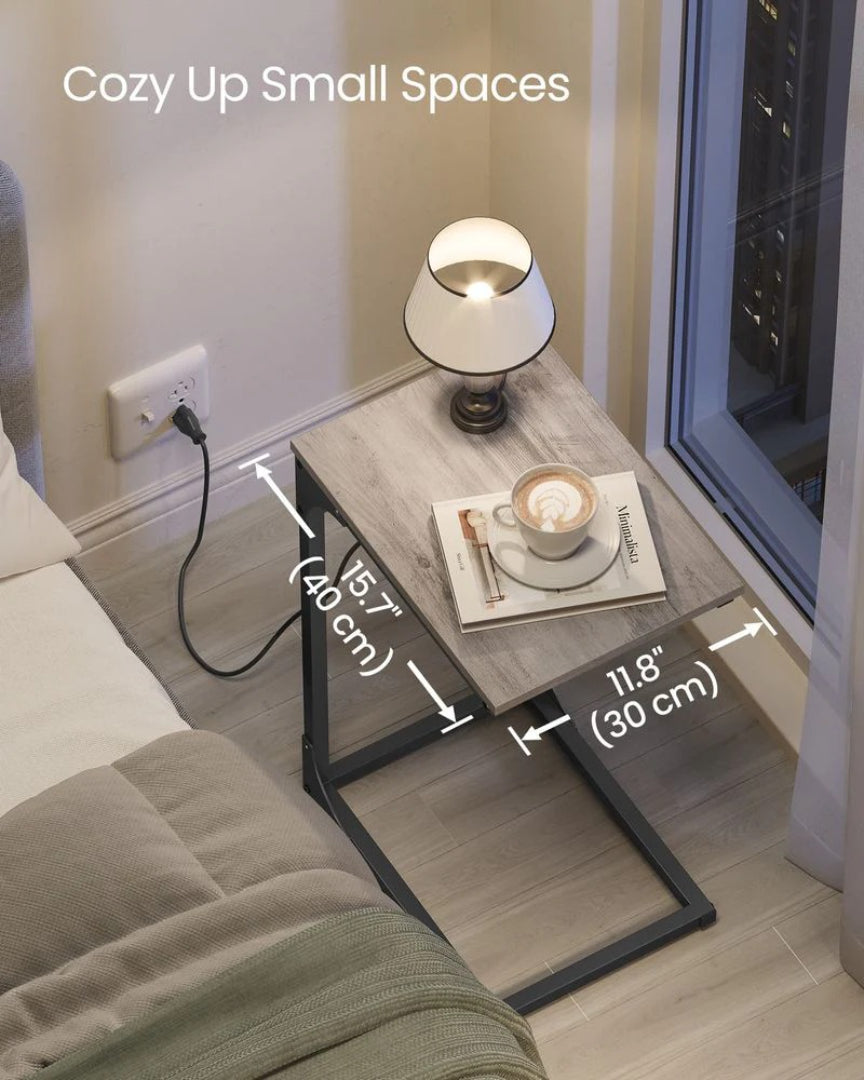 C-formet sidebord med ladestation, stikkontakter og USB-porte, produktvisning 10 | Noreva Home