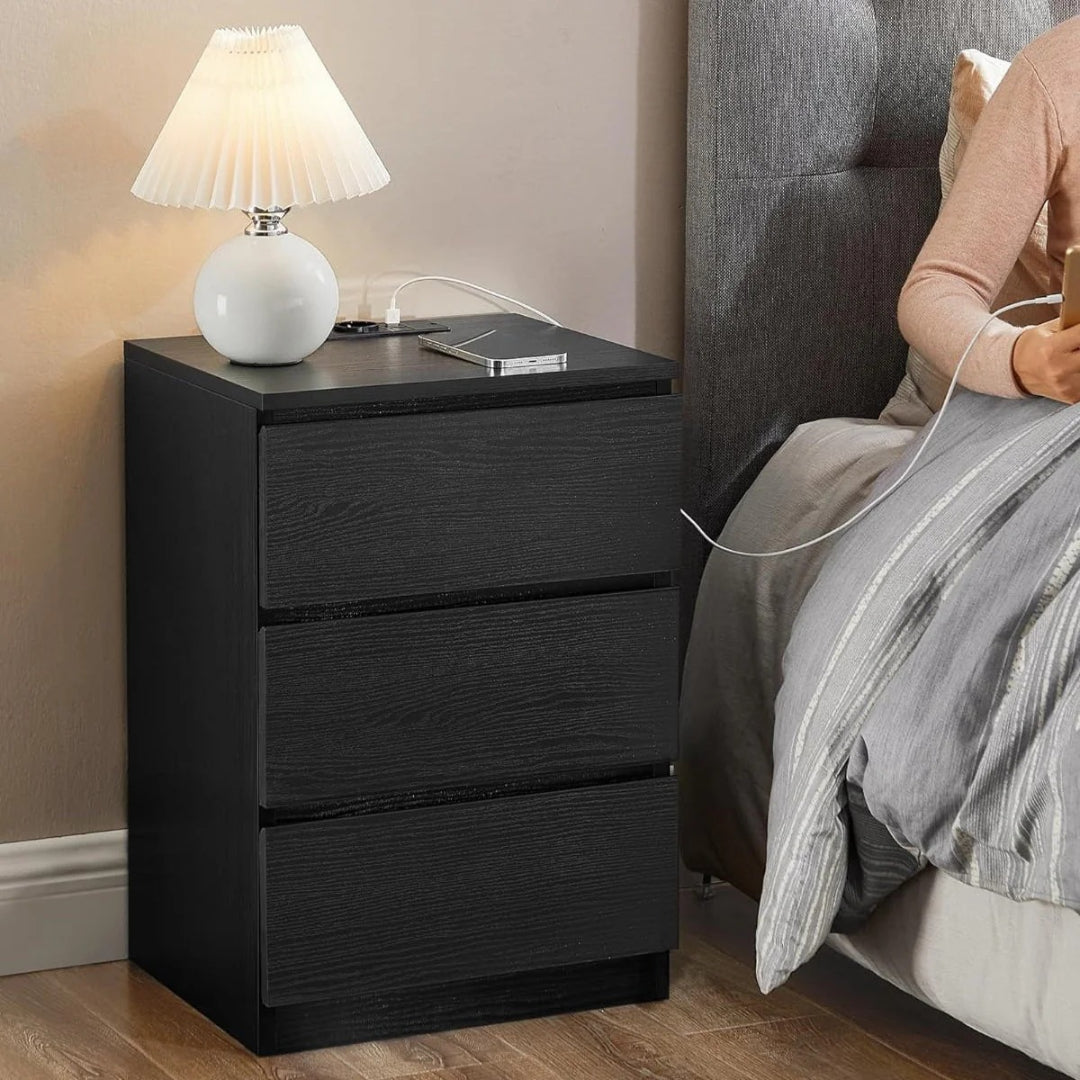Natbord med ladestation og USB-porte – produktvisning 2 | Noreva Home