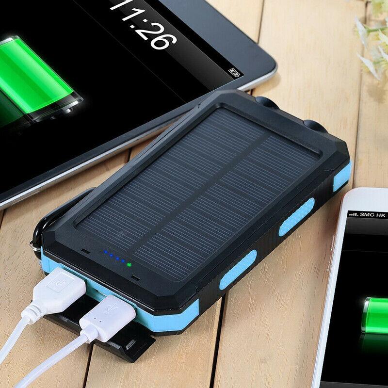 SOLKRAFT vandtæt solcelle powerbank i sort med solpanel
