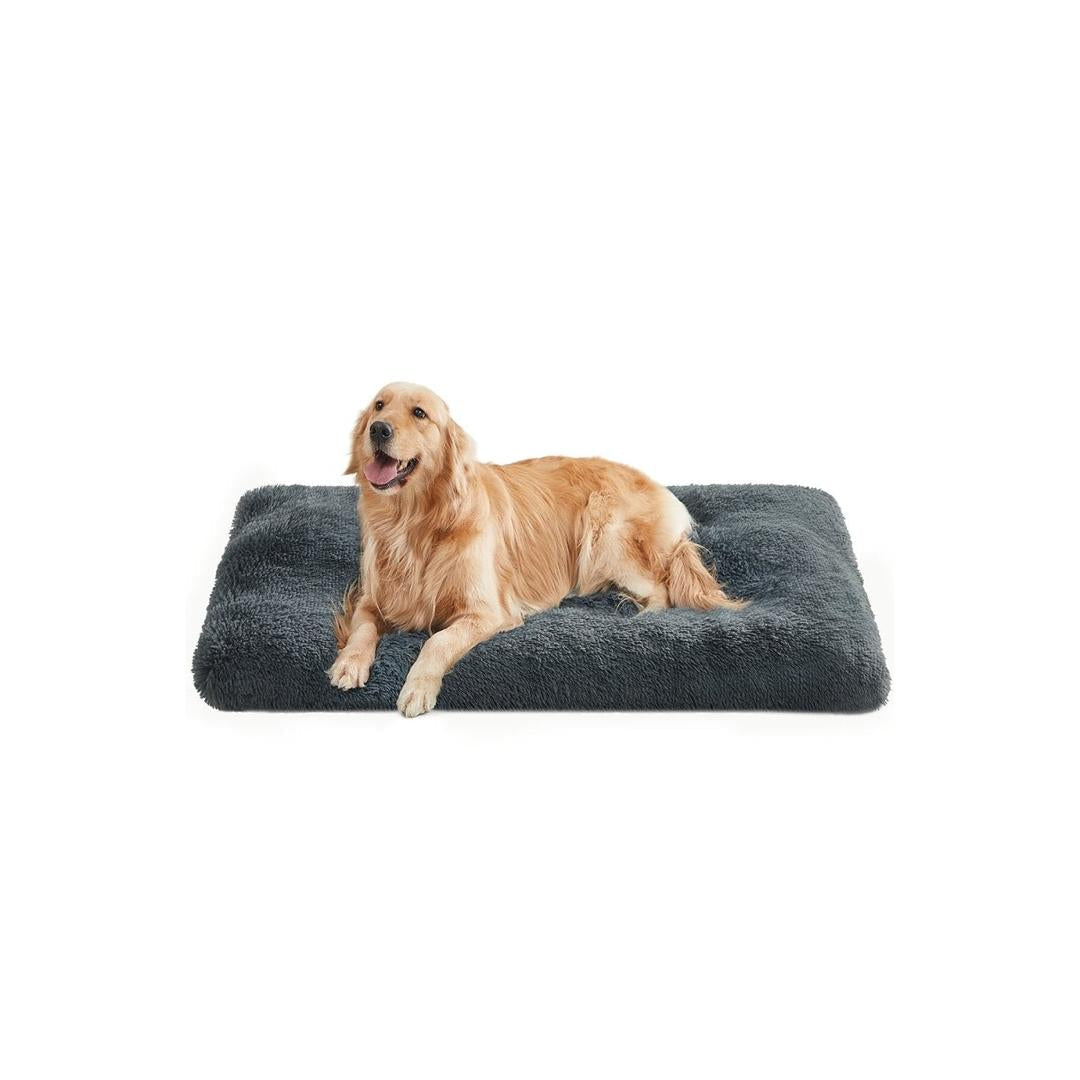Hundepude 10 cm tyk – plys med skridsikker bund – 80, 95, 110 eller 122 cm – vaskbar