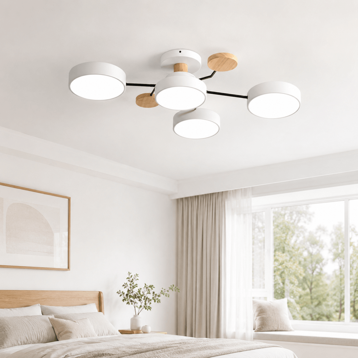 Nærbillede af skærmene i jern og træ på LOFTKRANS loftlampe
