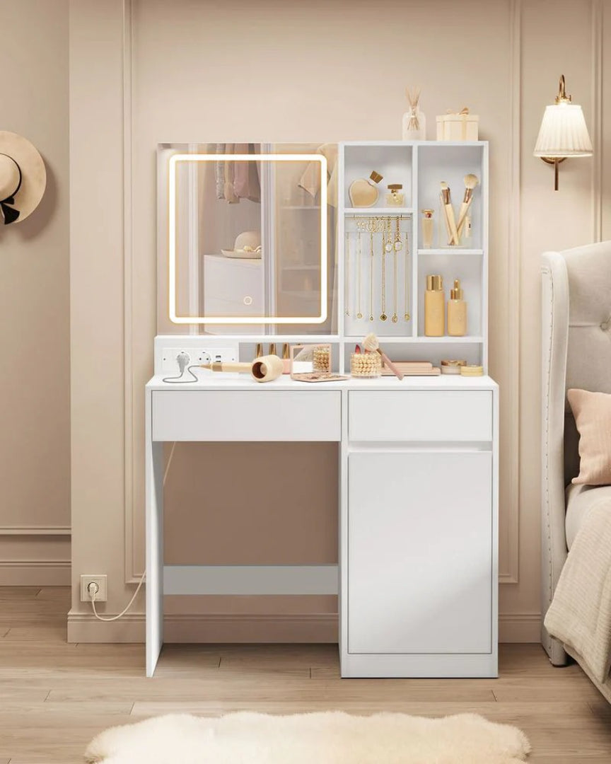 Sminkebord med LED-spejl og stikkontakter