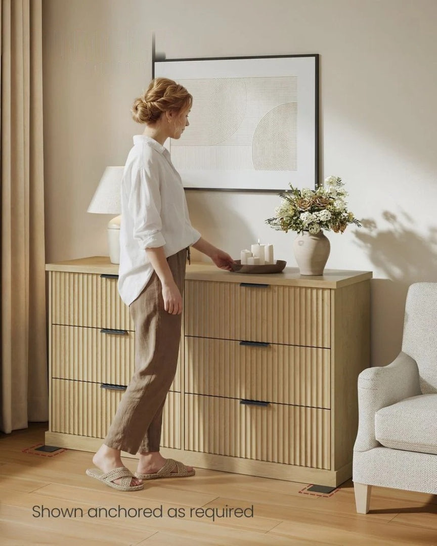Bred kommode med 6 skuffer og riflet front, produktvisning 3 | Noreva Home