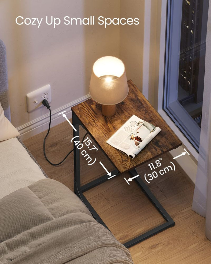 C-formet sidebord med ladestation, stikkontakter og USB-porte, produktvisning 13 | Noreva Home