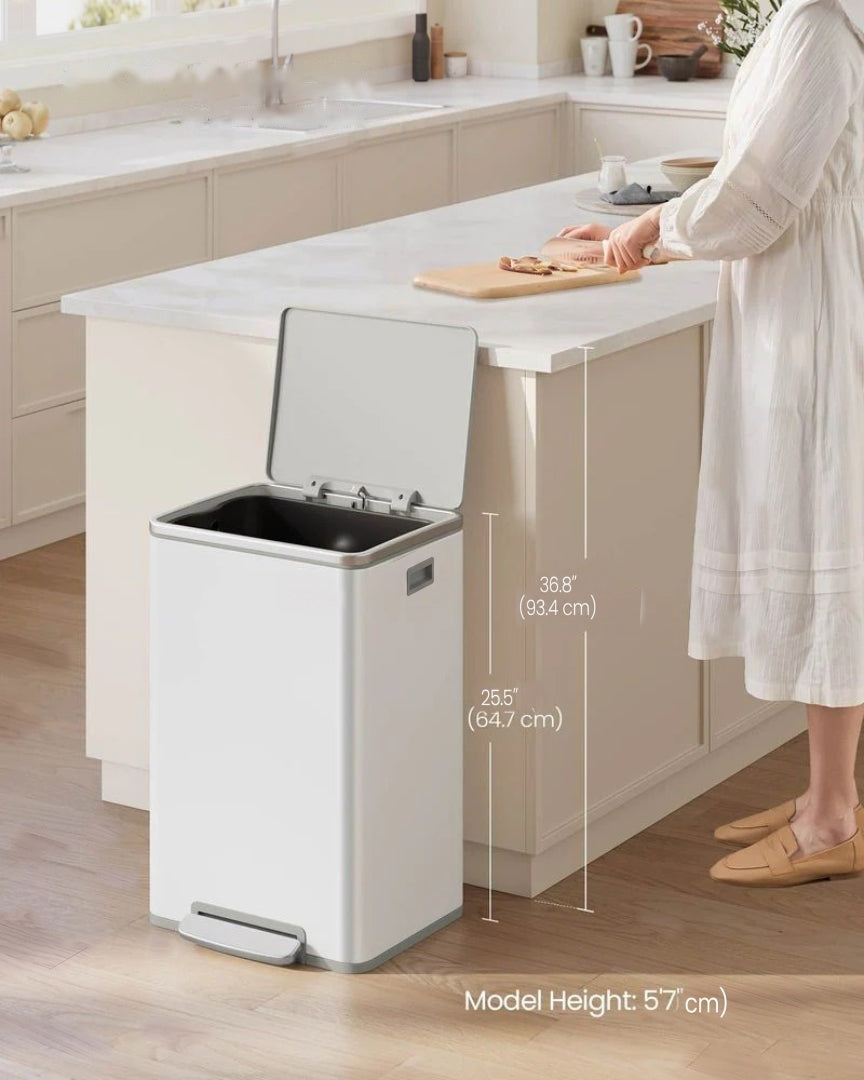 Skraldespand på 13 gallon med pedal, soft close-låg og medfølgende poser, produktvisning 4 | Noreva Home