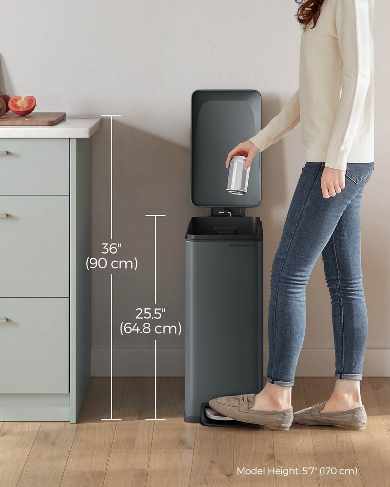 Slank skraldespand på 13 gallon i rustfrit stål med soft close-låg, produktvisning 34 | Noreva Home