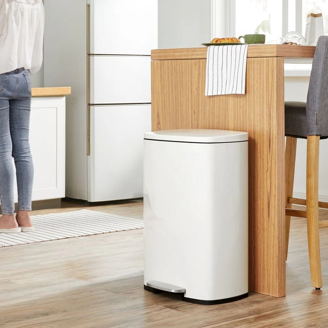 Trinbetjent skraldespand på 13 gallon i rustfrit stål med soft close-låg, produktvisning 15 | Noreva Home