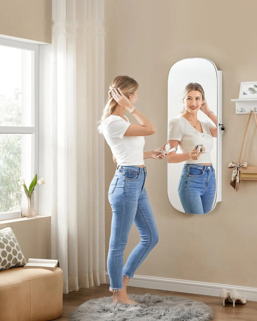 Vægmonteret smykkeskab med spejllåge og LED-lys indeni, produktvisning 11 | Noreva Home