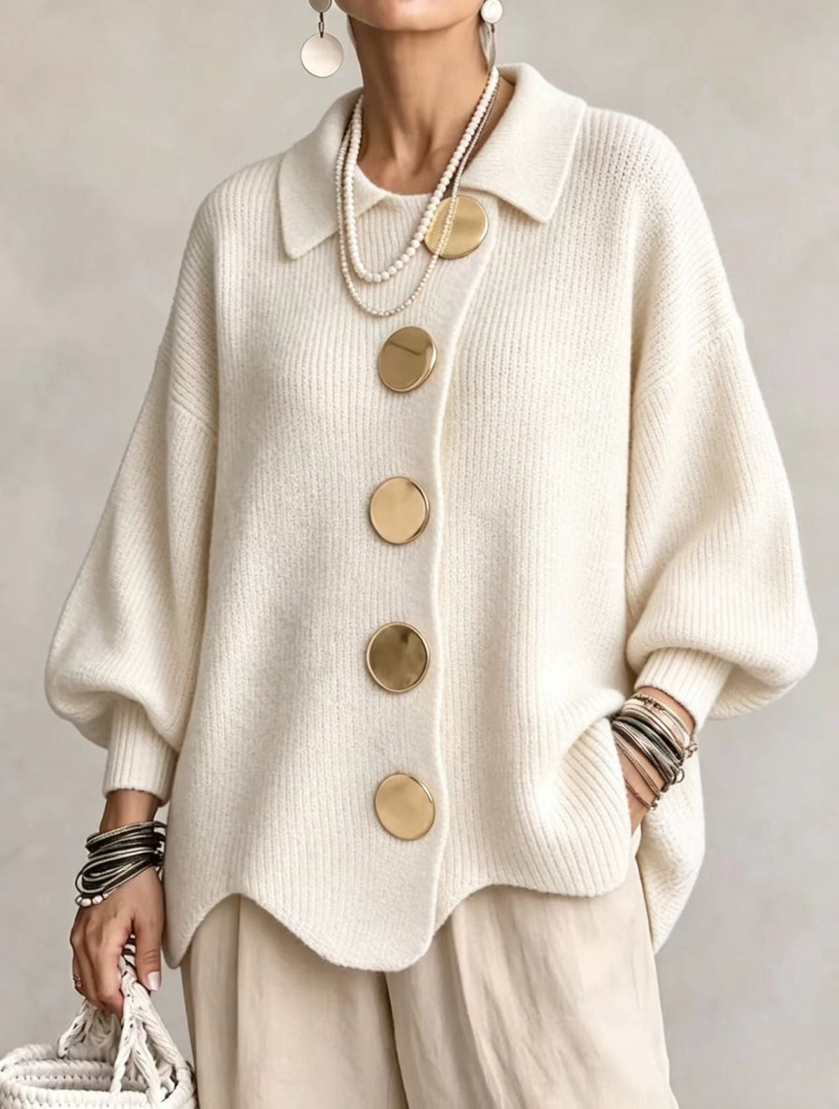 Oversized strikcardigan til damer med store guldfarvede knapper, billede 11