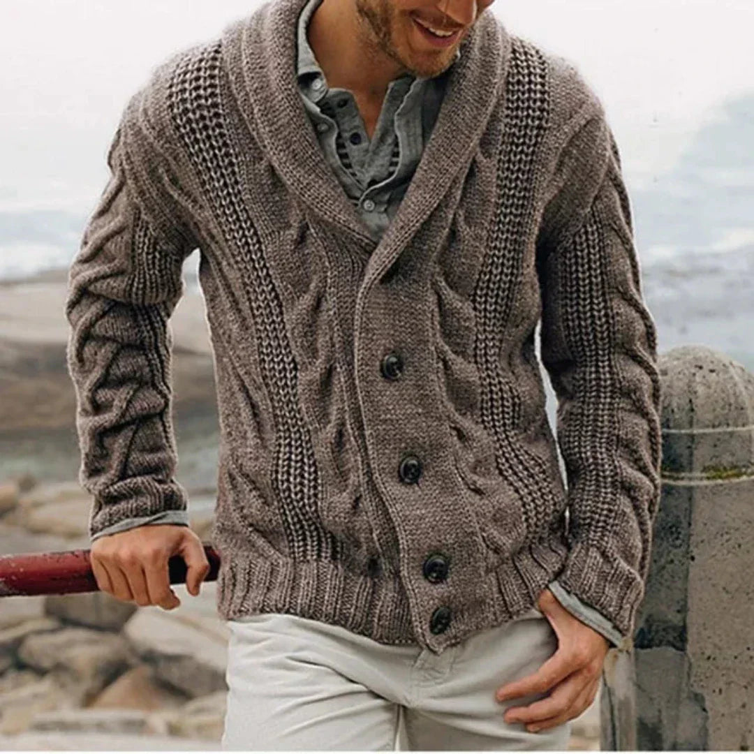 Nærbillede af snoningsstrik og sjalskrave på SNOBJERG cardigan