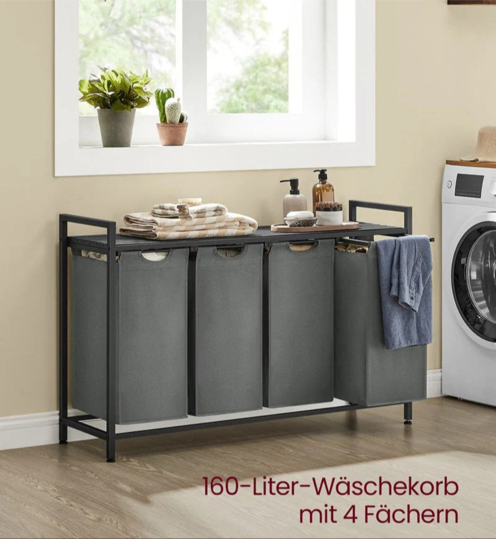 Vasketøjssorterer med rullekurve og opbevaringsreol