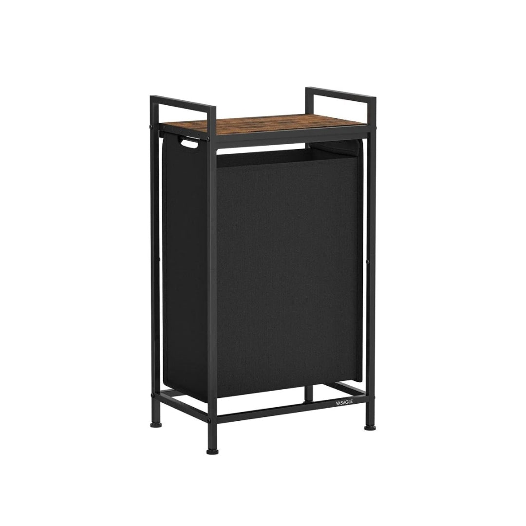 Vasketøjssorterer med rullekurve og opbevaringsreol